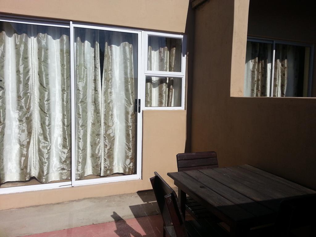 Skippers Backpackers Cc Walvis Bay Luaran gambar